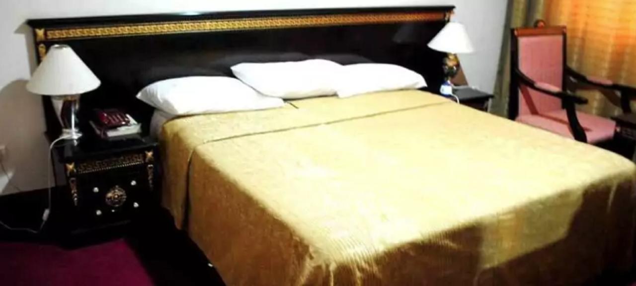 Hotel Palm Beach Ouagadougou Luaran gambar
